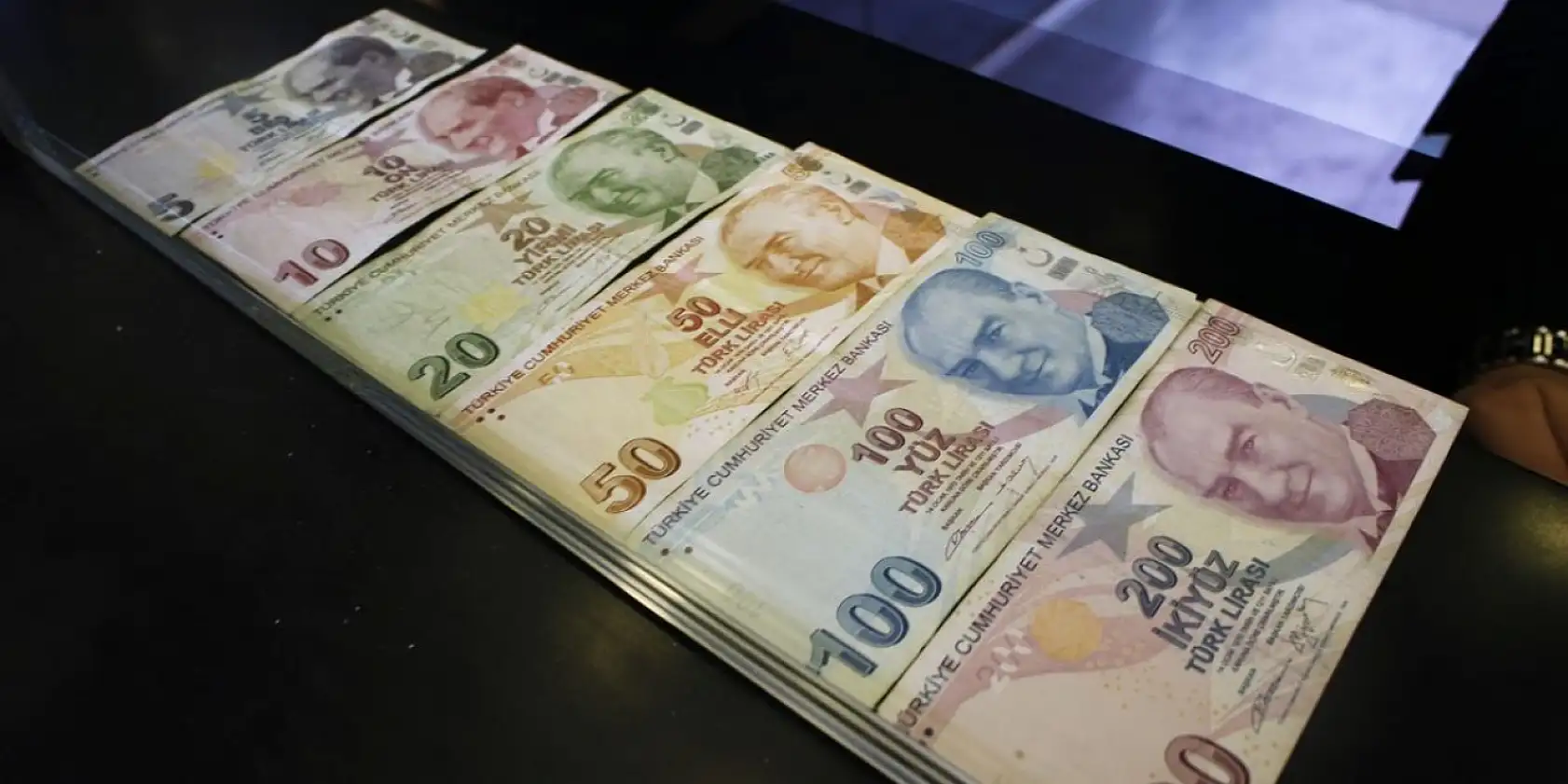 2026 yılında kademeli emeklilik çıkacak mı? 2000–2008 arası SGK girişi olanlar için kritik soru