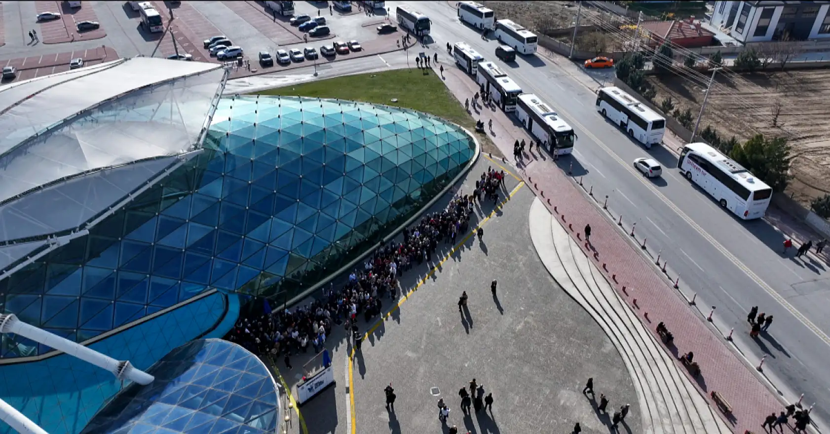 Konya'da bu bahçe yaz kış 28 derece! Mevlana'dan sonra en çok oraya gidiliyor!