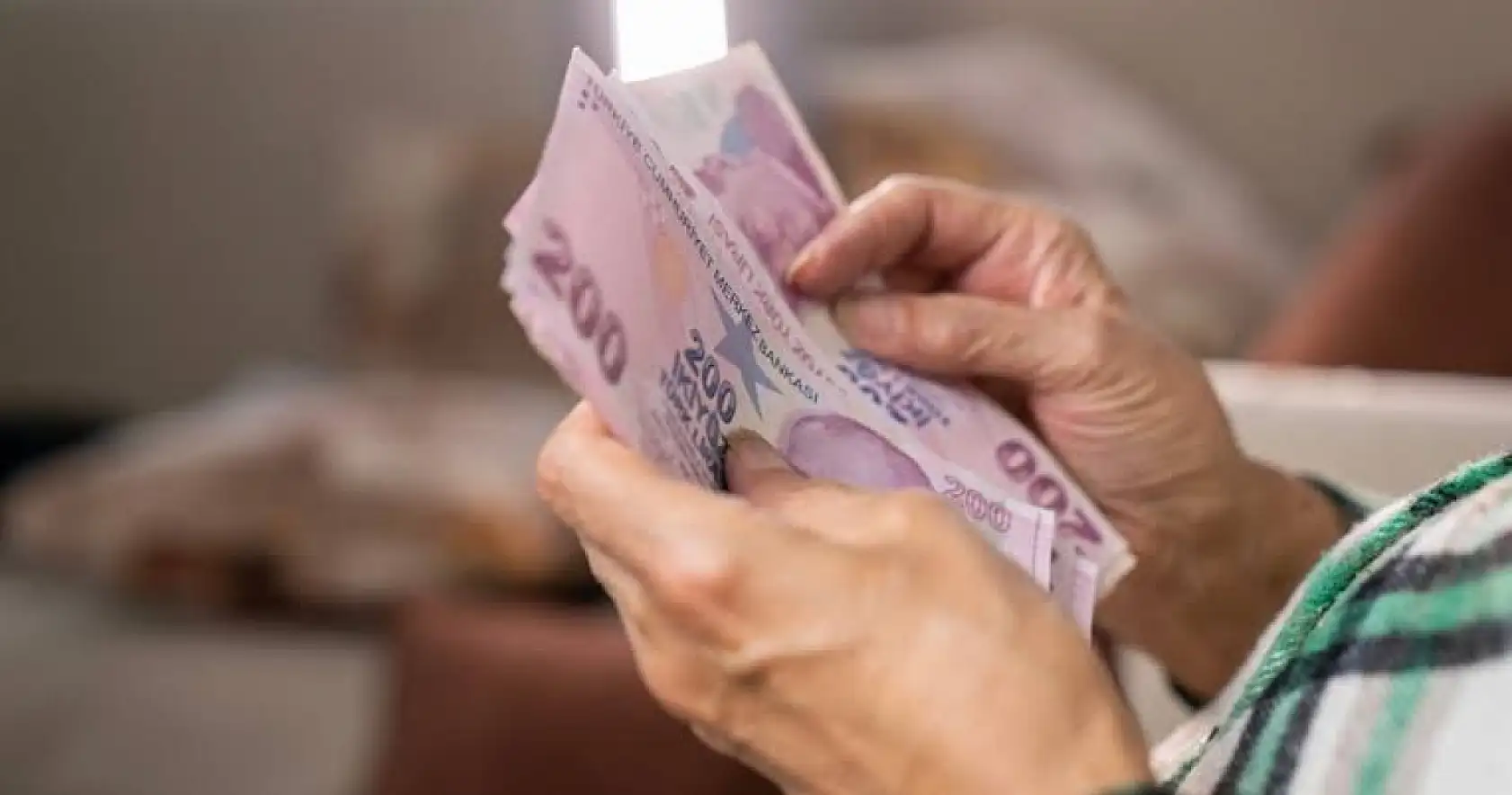 Enflasyon rakamları sonrası hesaplar yeniden yapıldı: Memur ve emekli zam oranları belli oluyor!