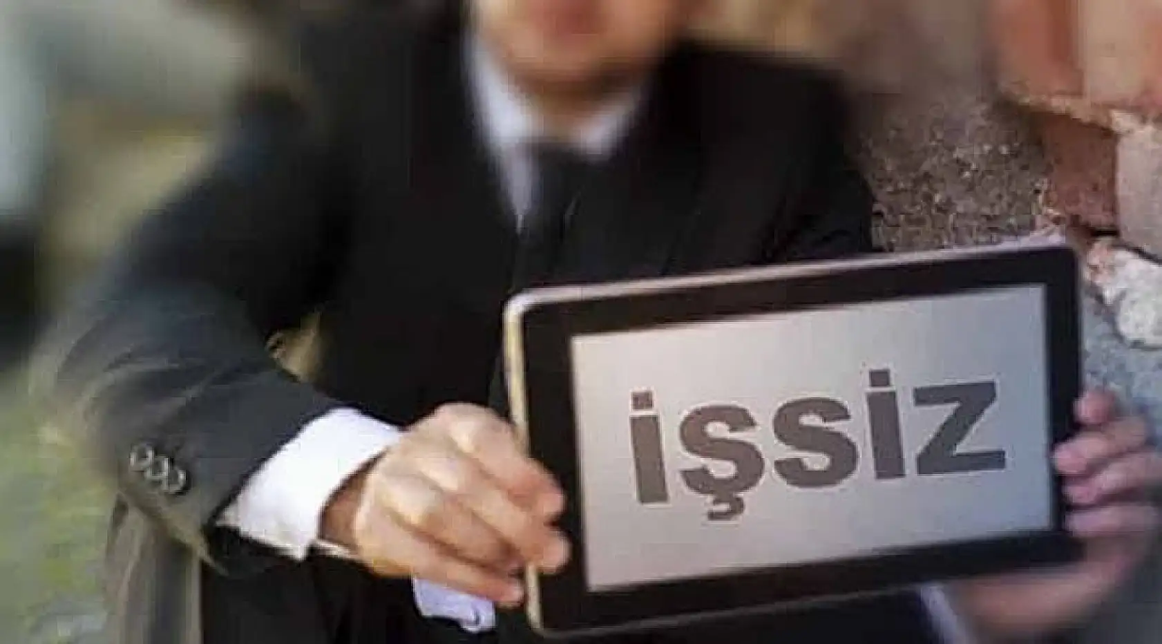 Diploma tek başına yetmiyor! Üniversite mezunları neden iş bulamıyor?