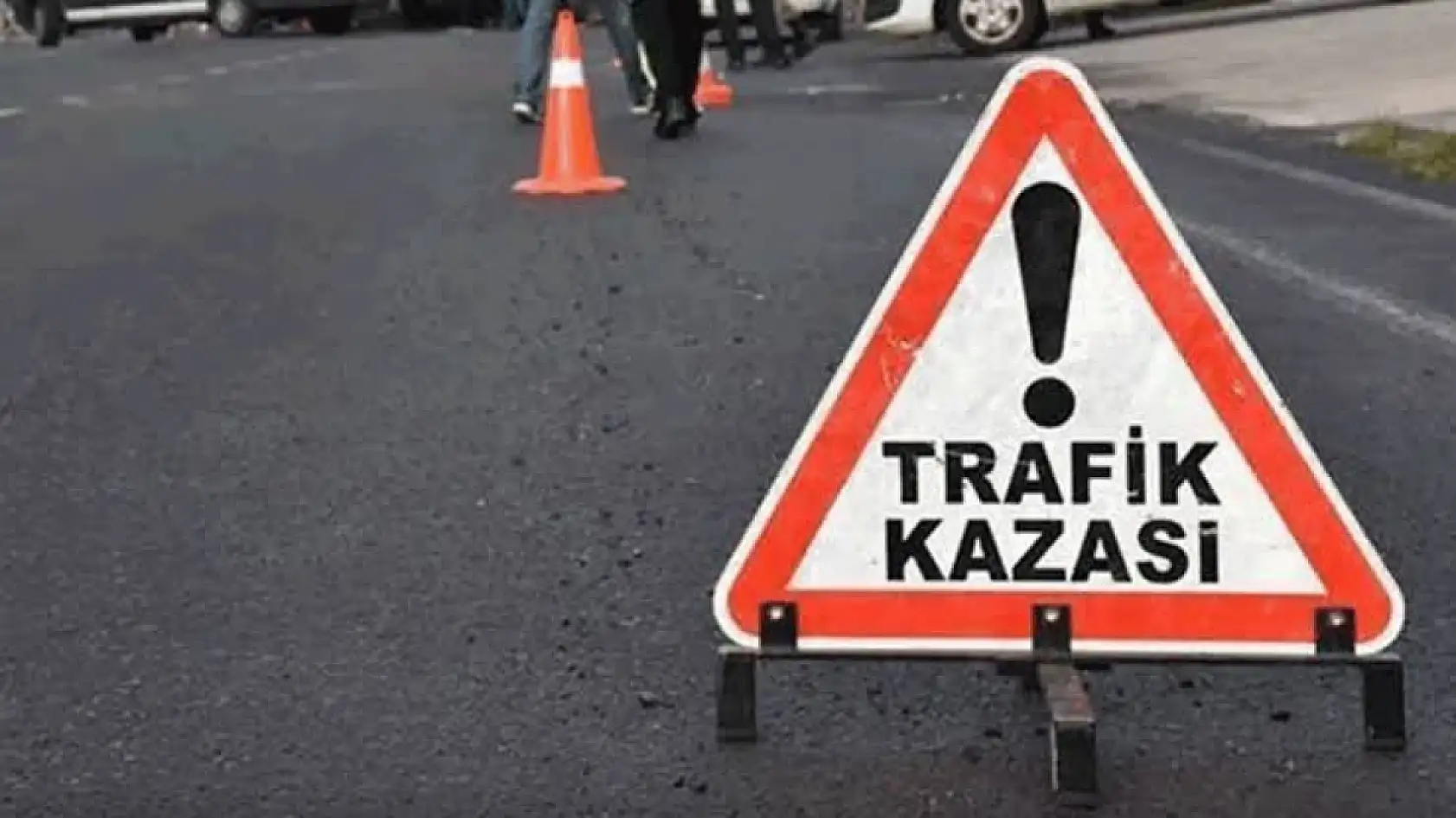 Son dakika: Konya yolunda iki araç feci çarpıştı! 1 ölü, çok sayıda yaralı var