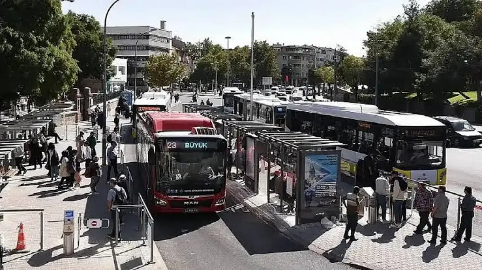 Konya'da toplu ulaşım o saatlerde ücretsiz olacak! İşte ek sefer eklenecek hatlar...