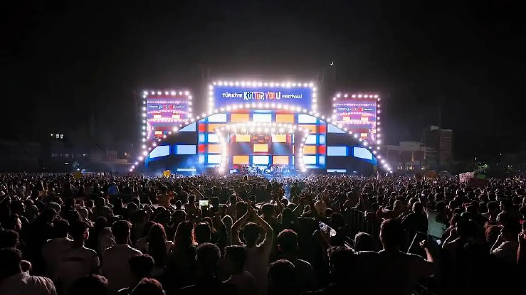 Konya'da ücretsiz konserlerin son günleri! Festival coşkusu ne zaman sona eriyor?