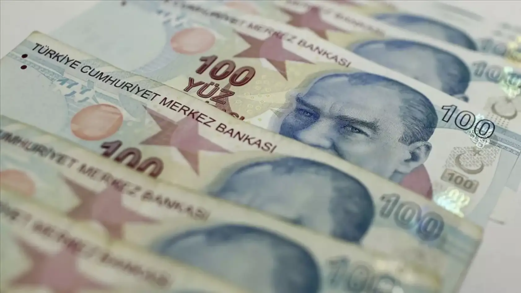 Ev hanımlarına emeklilik kapısı açılıyor: Devlet destekli model geliyor