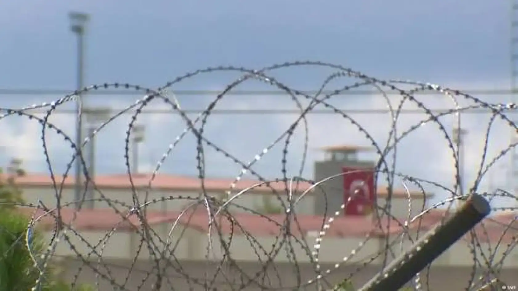 Konya'da cezaevi önünde uzun gece! Konya Cezaevi'nde aslında neler yaşandı? Konya Cezaevi'nde ne oldu?