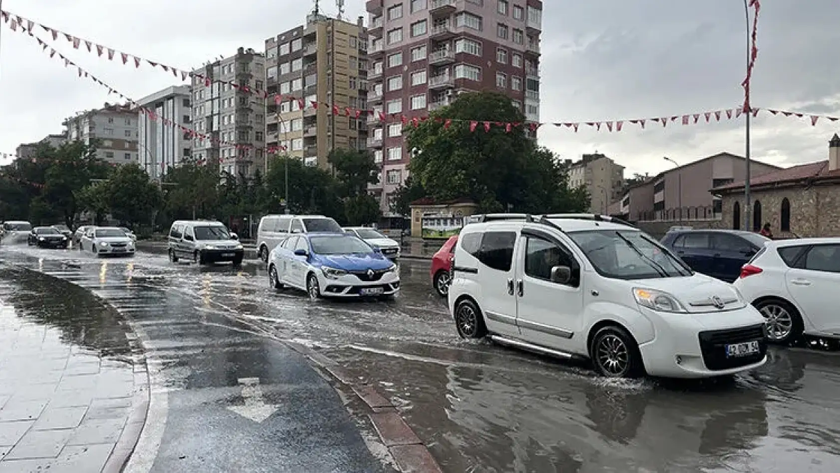 Konyalılar o güne dikkat: 31 ilçe için sağanak kapıda!