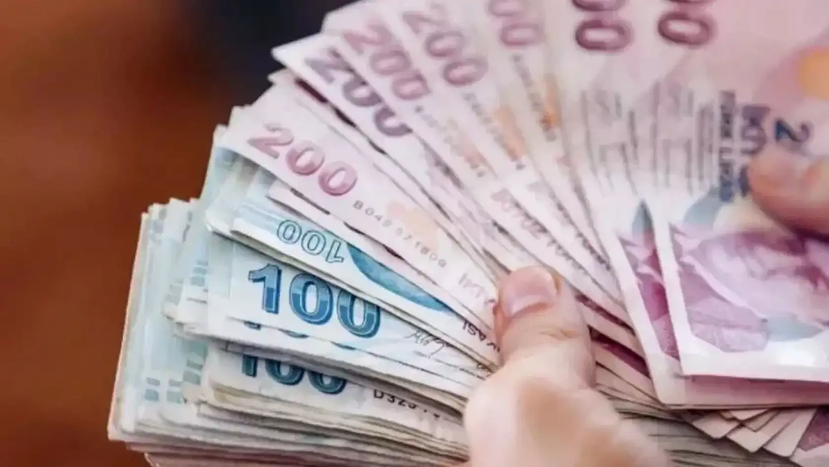 Öğrencilere maddi destek! Her gün için para ödenecek! İşte şartlar...