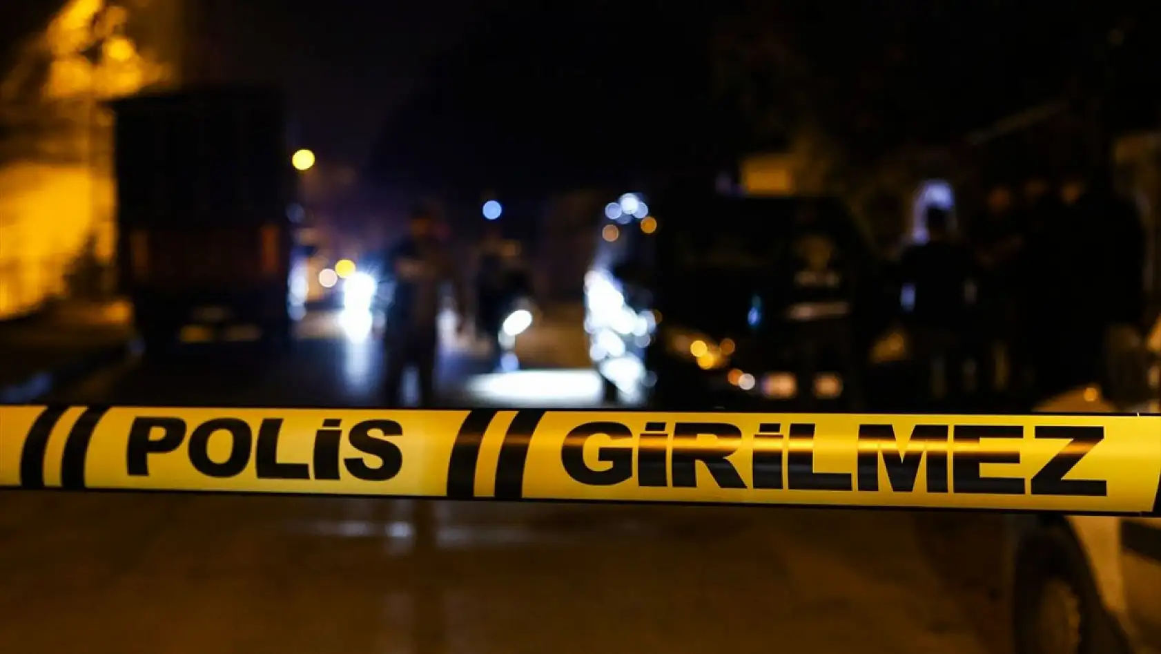 Konya'da kuzen cinayeti! Araçta boynundan bıçakladı!