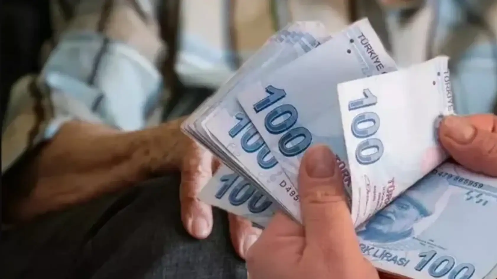 Emekli maaşlarında ezber bozan değişiklik! 25 yıl sonrası için yeni formül