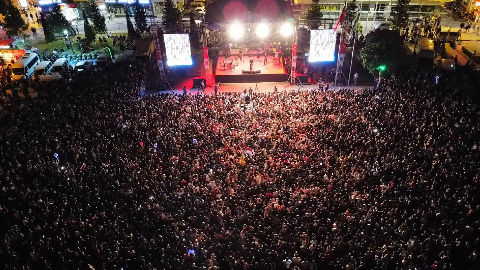 Konya'da ücretsiz konserlerin son günleri! Festival coşkusu ne zaman sona eriyor?