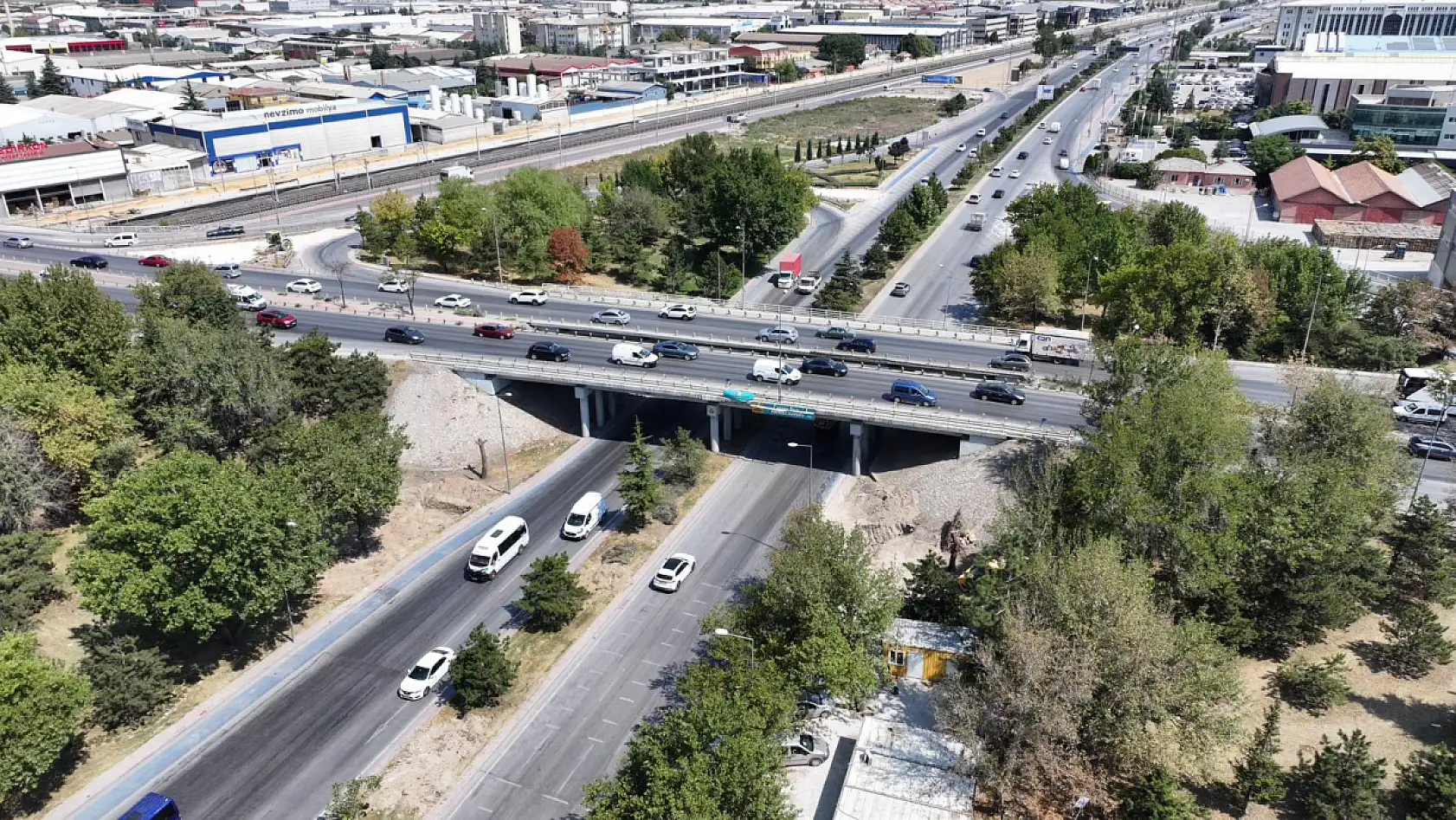 AKOM duyurdu: Konya'da o yol gece trafiğine kapatılacak!