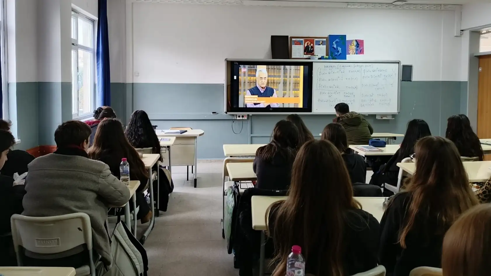 Bakanlıktan tarihi karar! Okullarda müfredat değişiyor