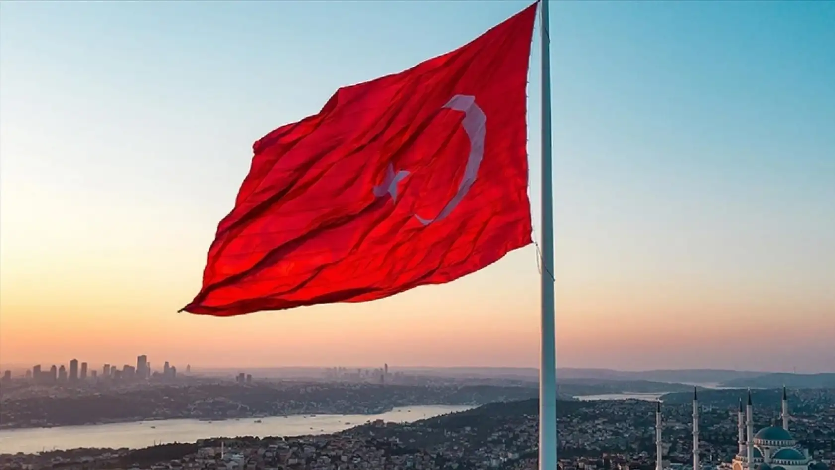 Çin'i bile geride bıraktık! Türkiye'den savunma sanayiinde tarihi rekor...
