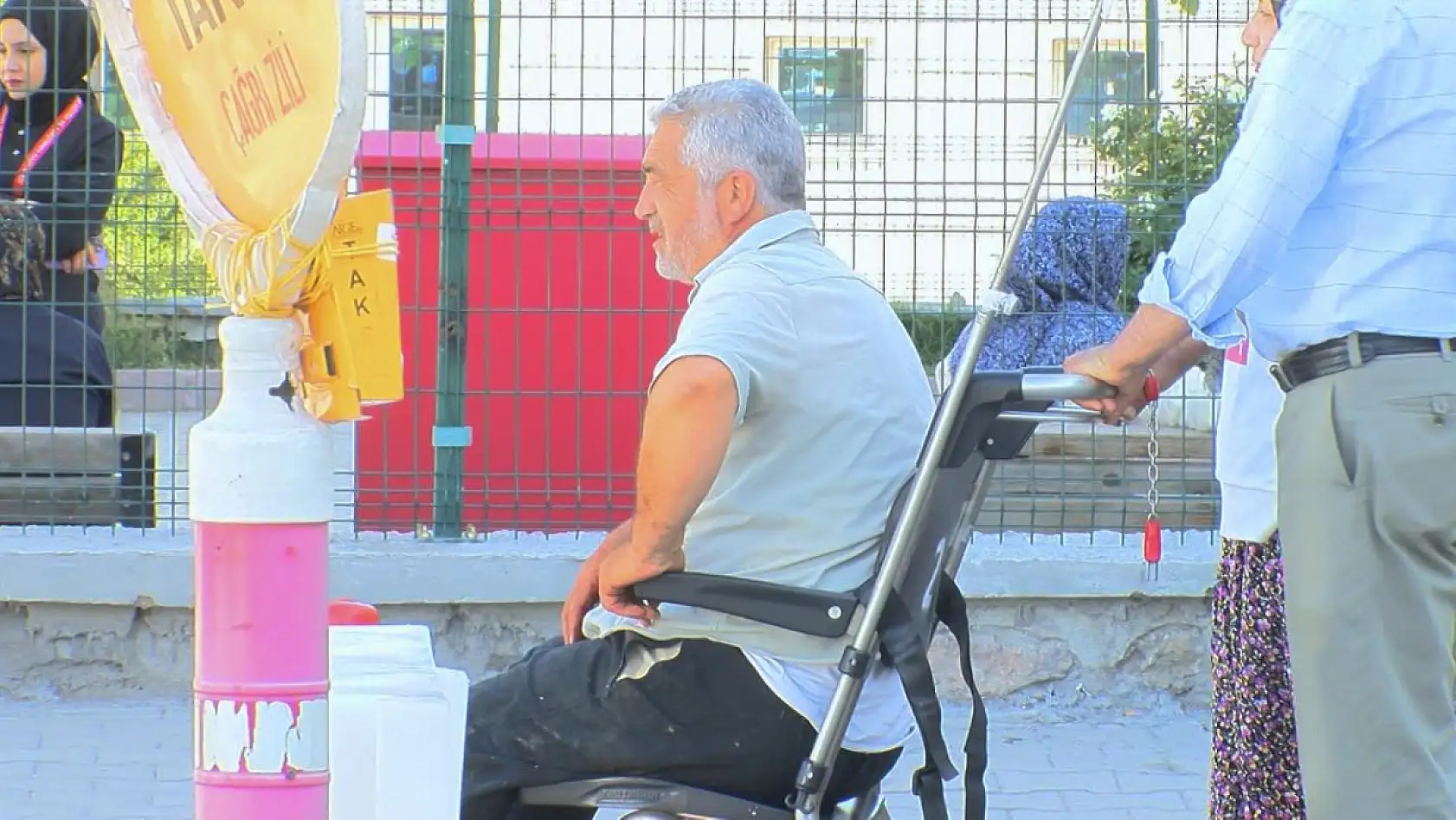 Acil servislerde acemi kasap yoğunluğu! İşte Türkiye'nin dört bir yanından gelen kareler...