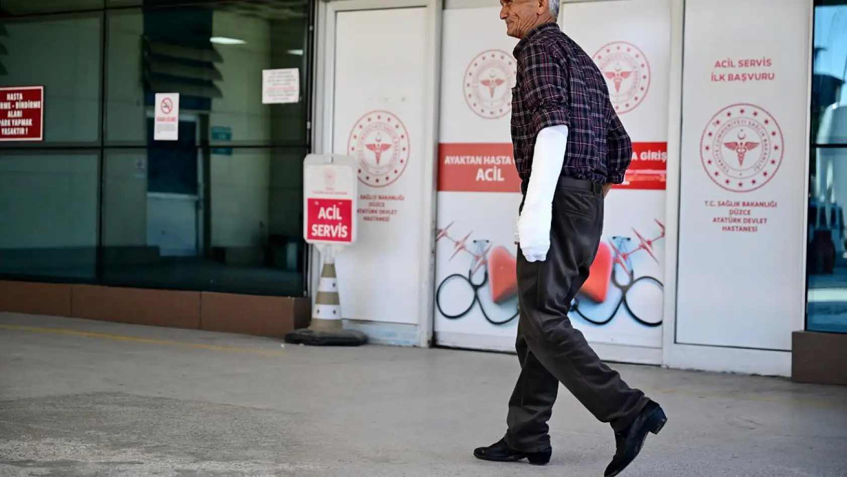 Acil servislerde acemi kasap yoğunluğu! İşte Türkiye'nin dört bir yanından gelen kareler...