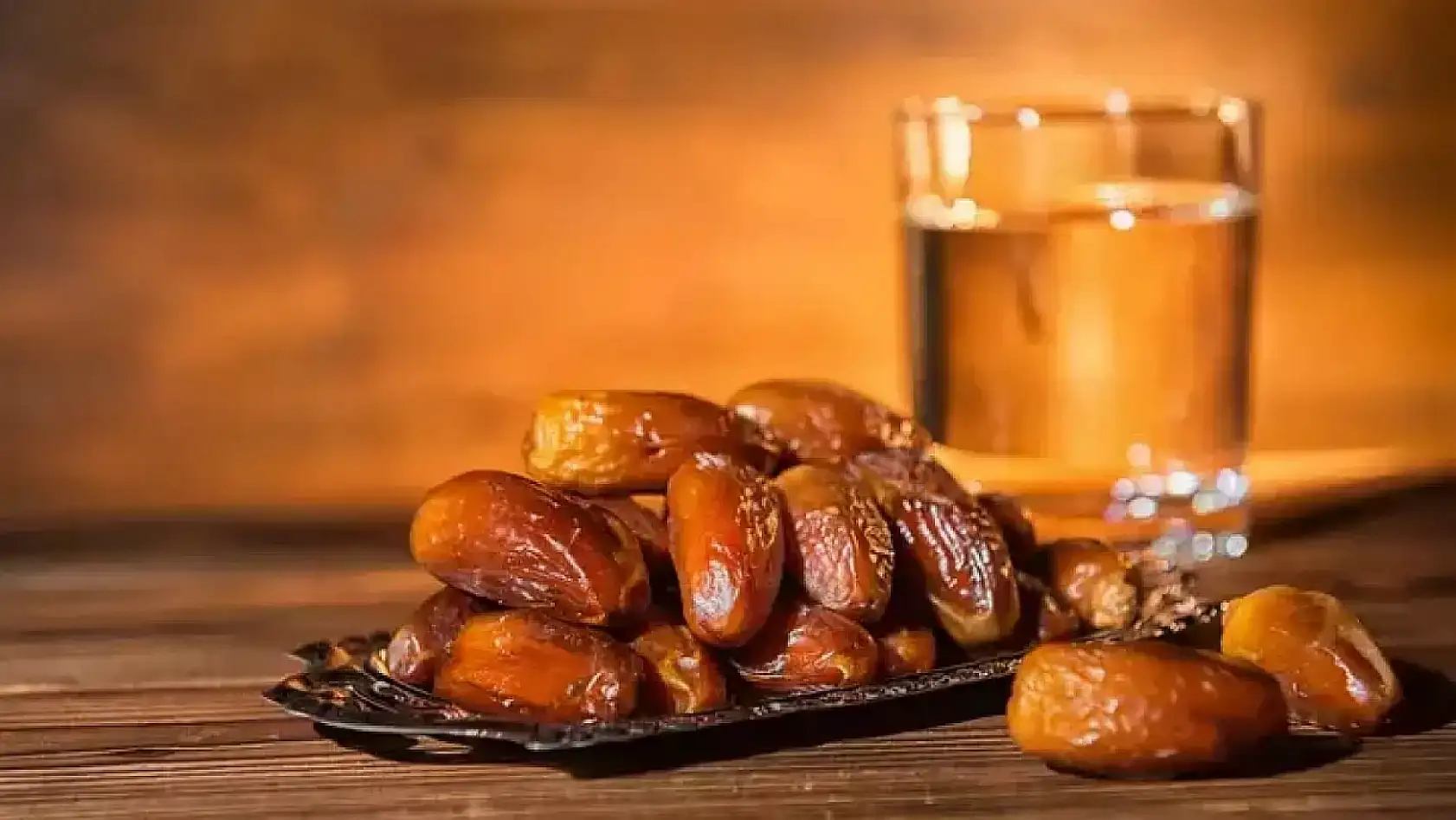 Vakıf geleneği sofralarda yaşıyor! Konya'da iftar noktaları belirlendi!