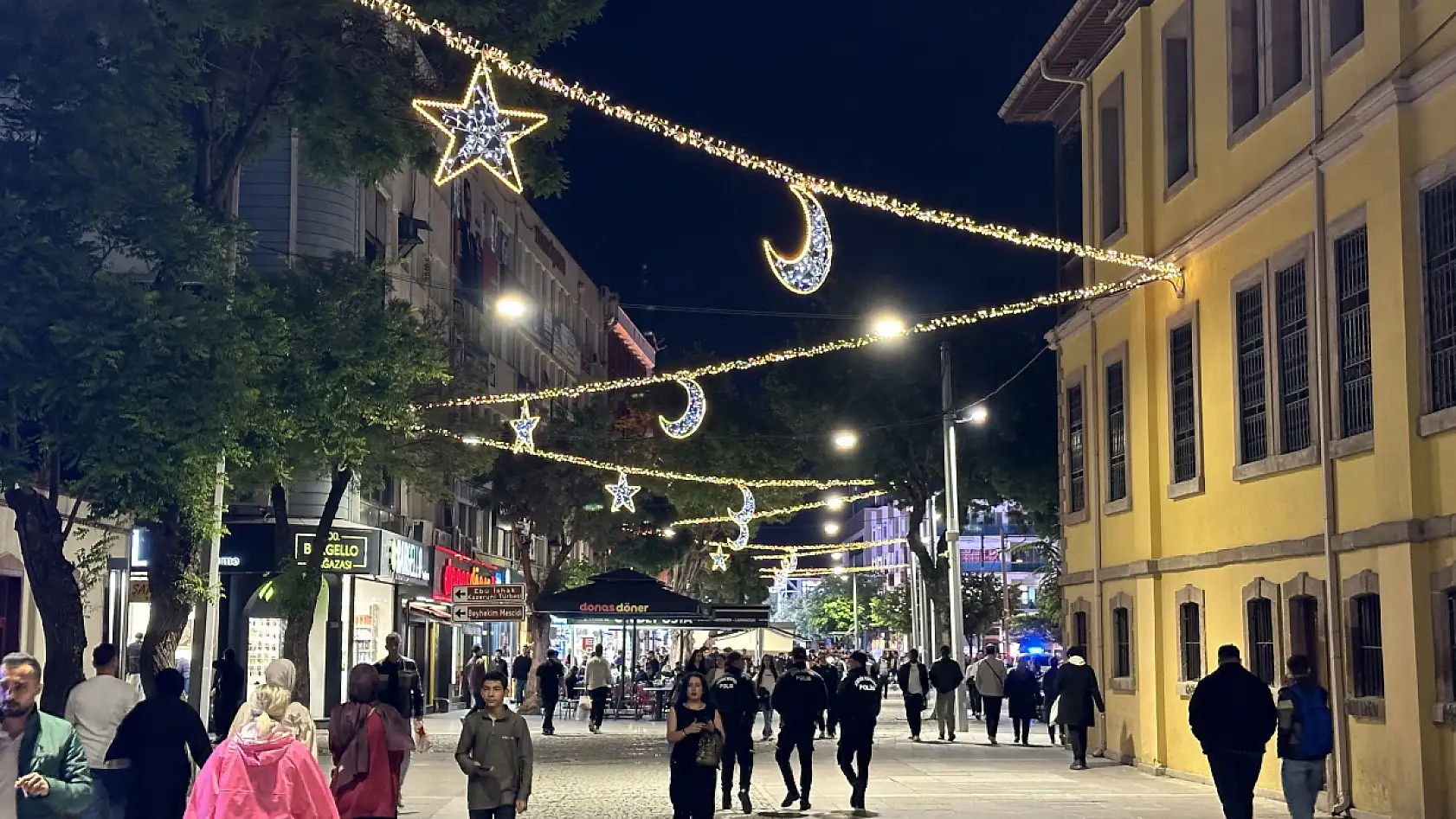 Konya bayramı coşkuyla karşılıyor! Her yer ışıl ışıl