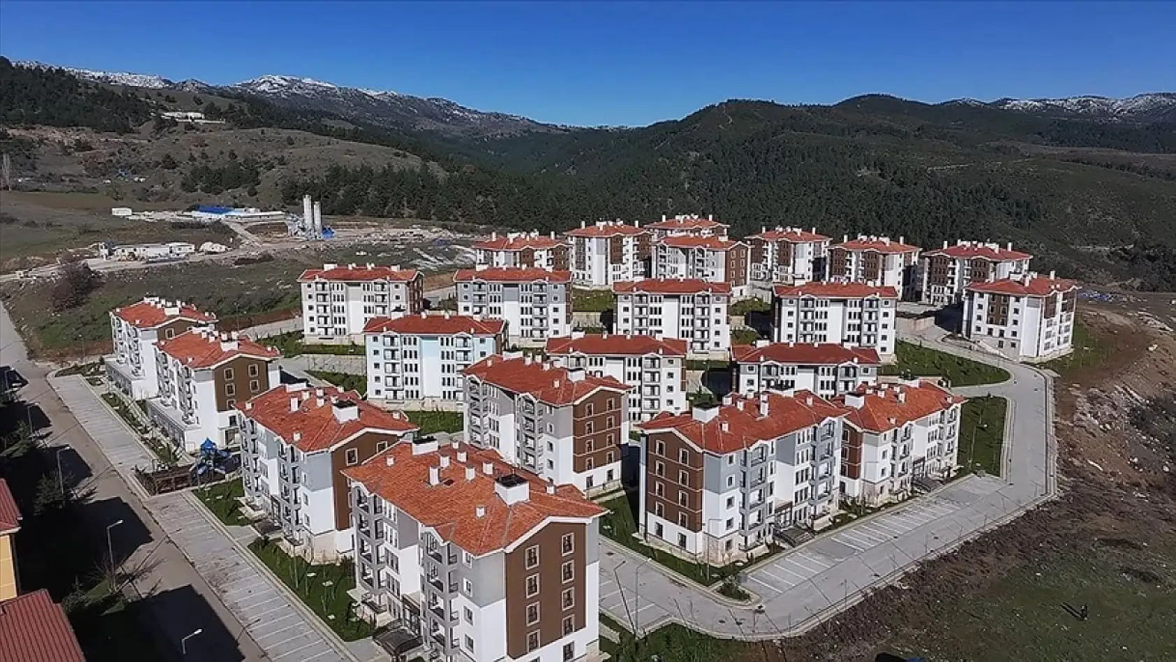 TOKİ'nin yüzde 25 indirim kampanyasında süre daralıyor! İşte başvuru şartları...