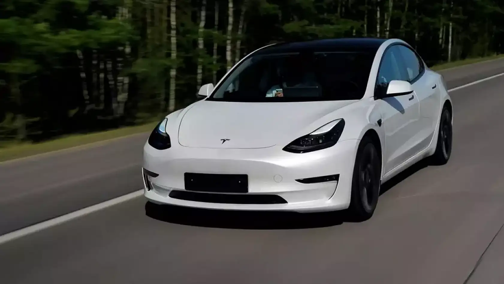 En çok satılan elektrikli otomobiller  belli oldu! Listenin zirvesi şaşırtmadı!