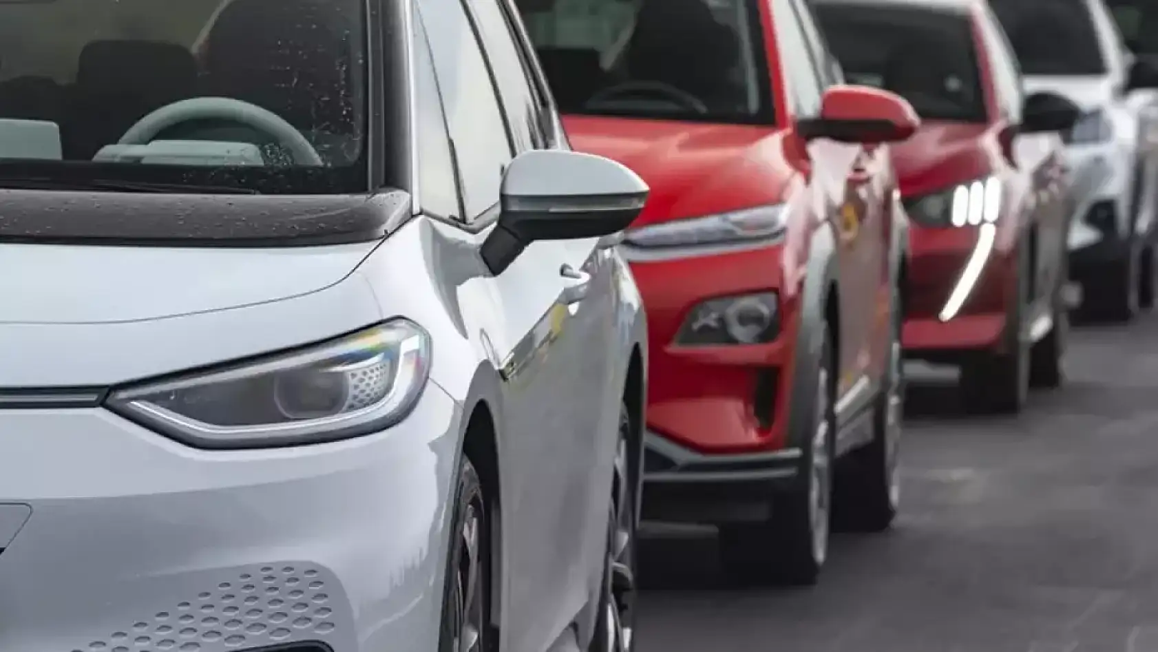 En çok satılan elektrikli otomobiller  belli oldu! Listenin zirvesi şaşırtmadı!