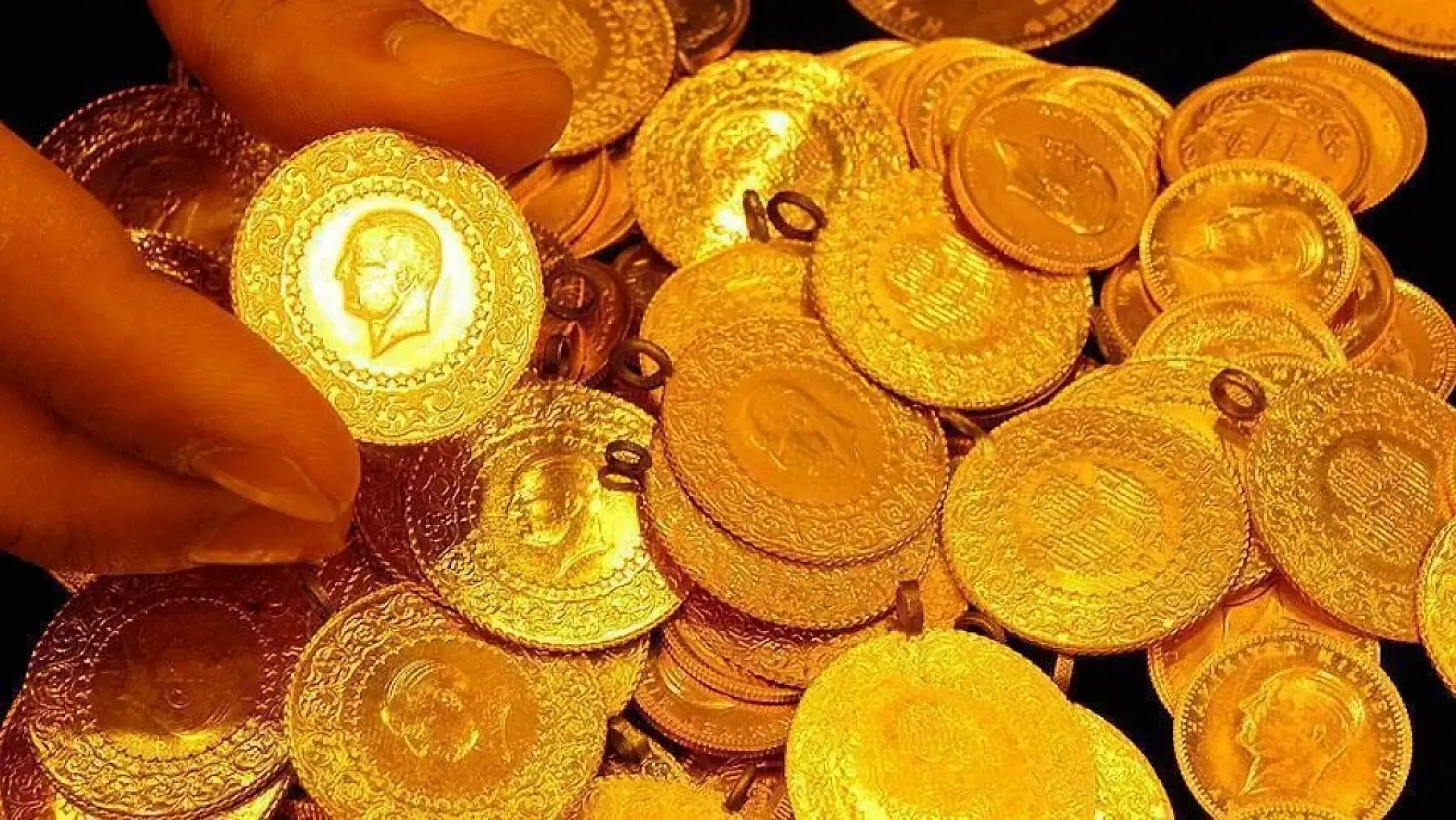 Altın yatırımcıları dikkat! Bayram sonrası piyasalarda neler olacak? İşte yıl sonu tahmini...