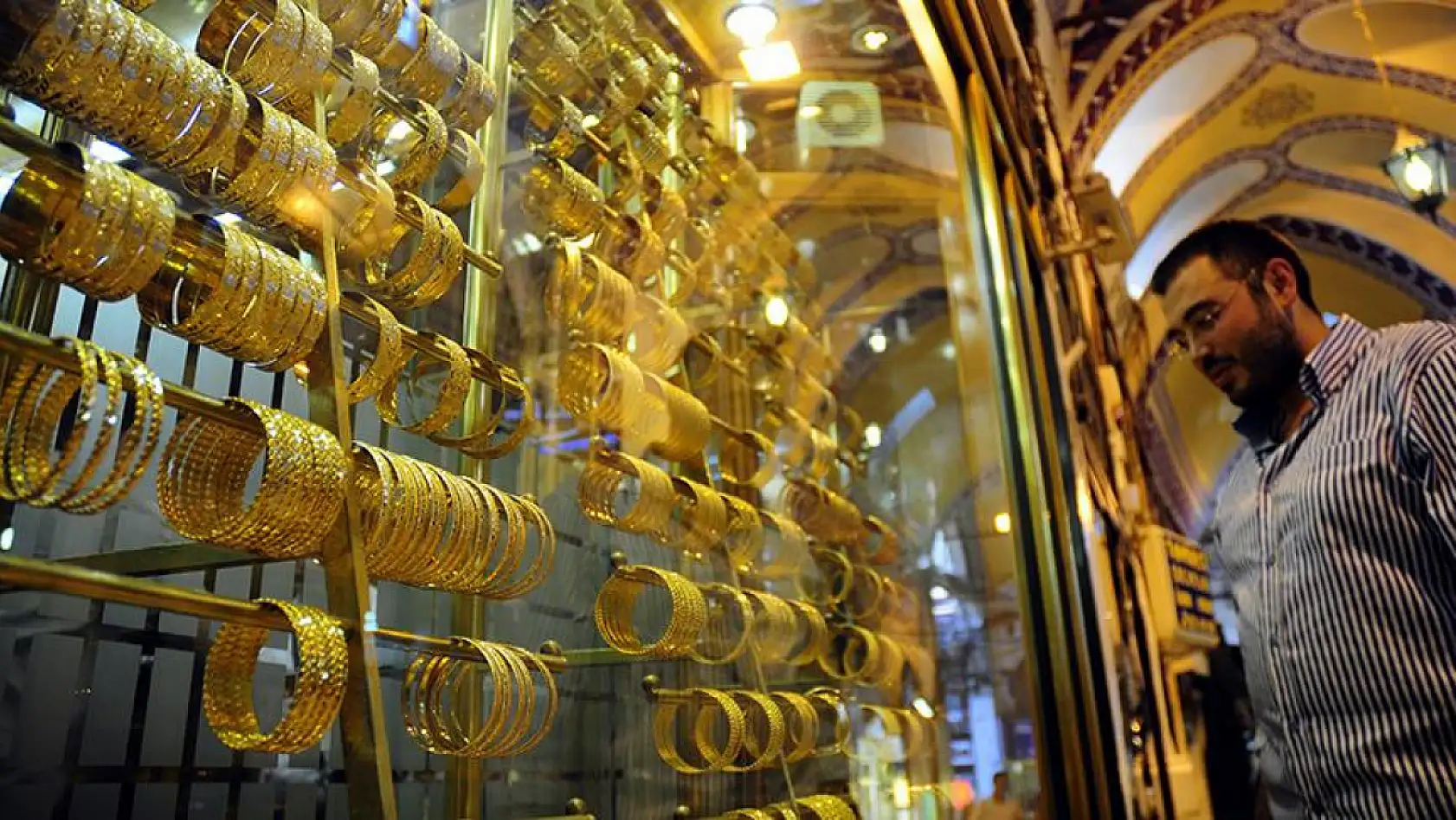 Kuyumcularda nakit devri kapanıyor: Altına bandrol sistemi geliyor!