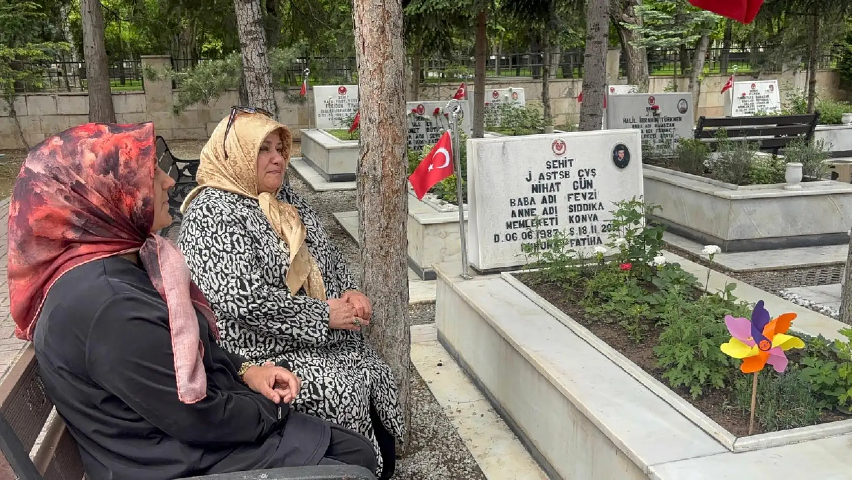 Konya Şehitliği'nde arife günü hüznü! Mezarlıklar ziyaret edildi