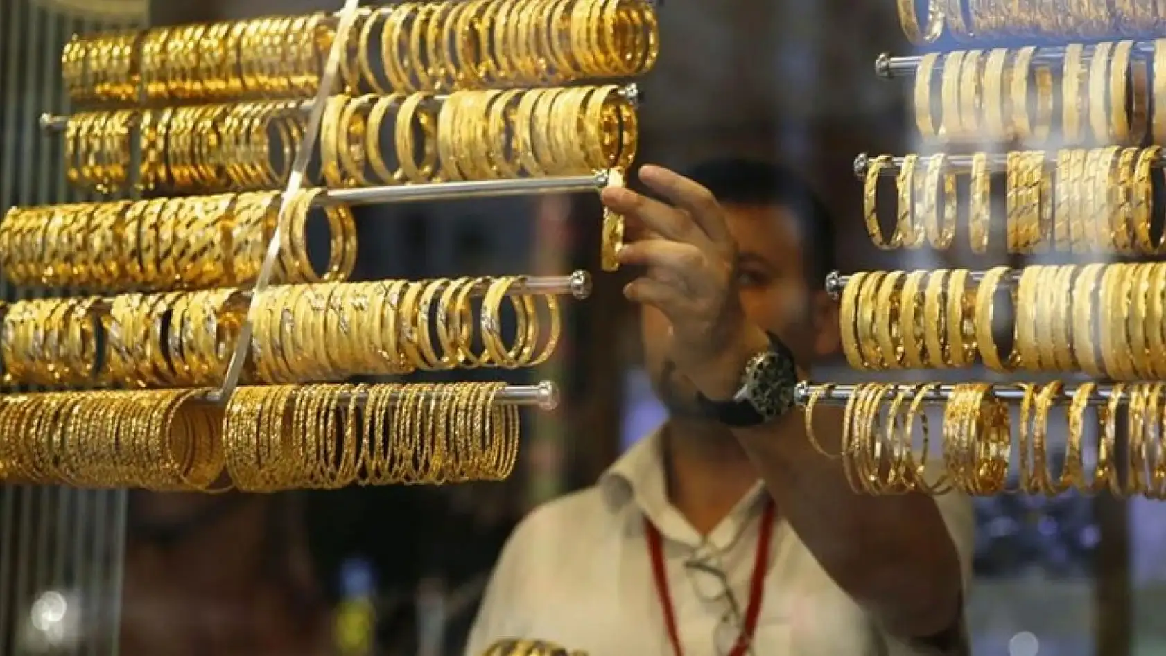 Kuyumcularda nakit devri kapanıyor: Altına bandrol sistemi geliyor!