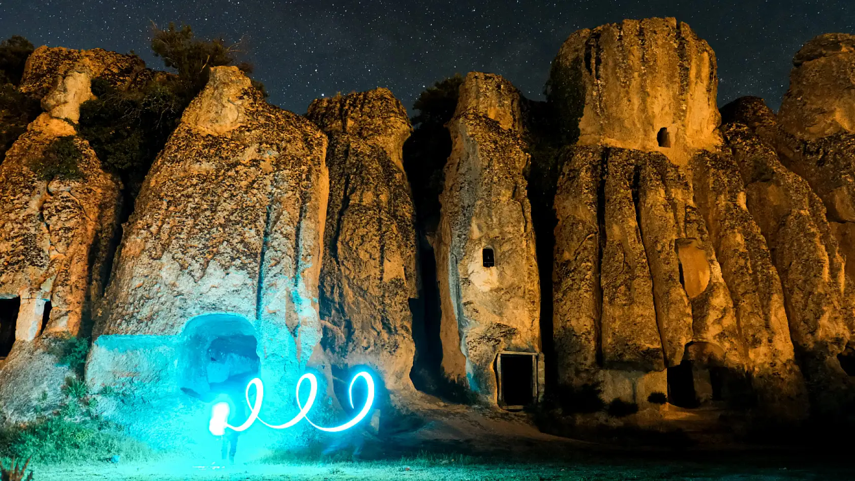 Konya'da gökyüzü büyüledi: Antik kentte yıldızlar geçidi!