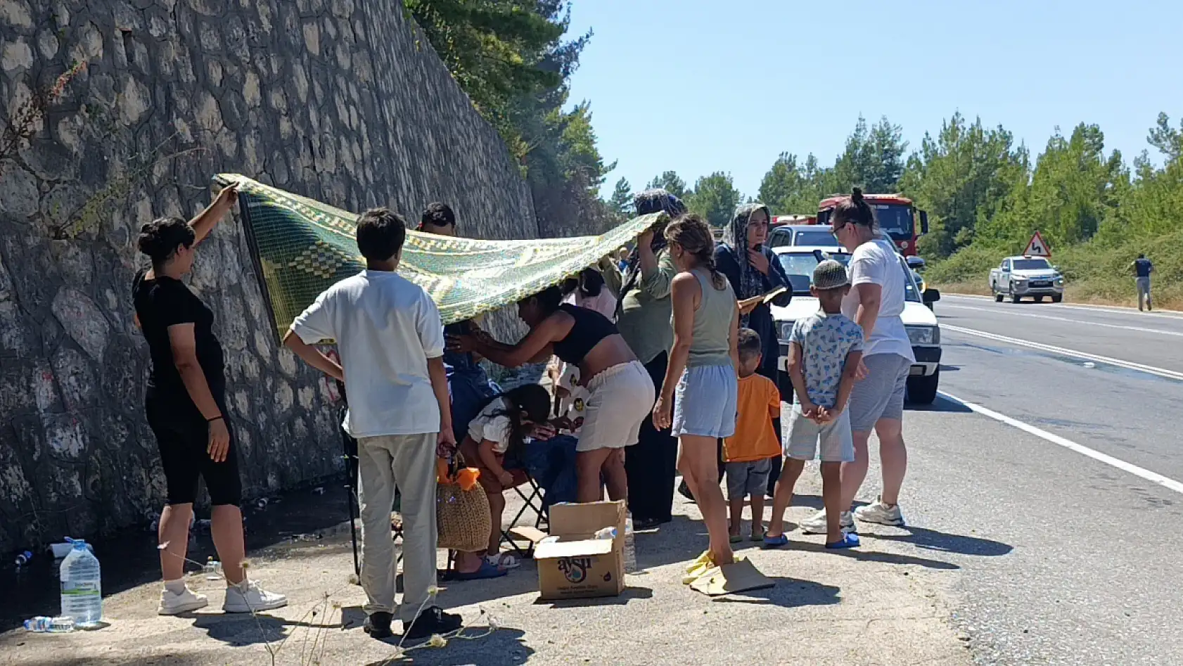 Konyalı ailenin tatil dönüşü kabusa döndü: Alev topuna dönen otomobil ormanı yaktı...