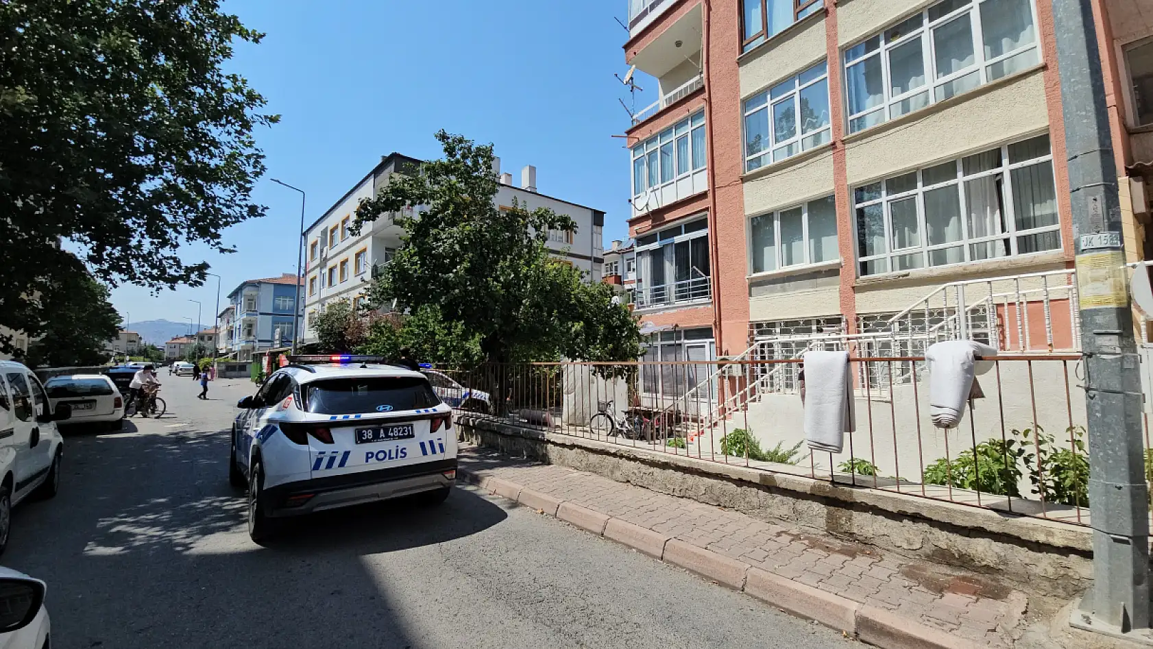 Konya'dan gidip aracında sabahladı: Eşinin yolunu kesip dehşeti yaşattı!