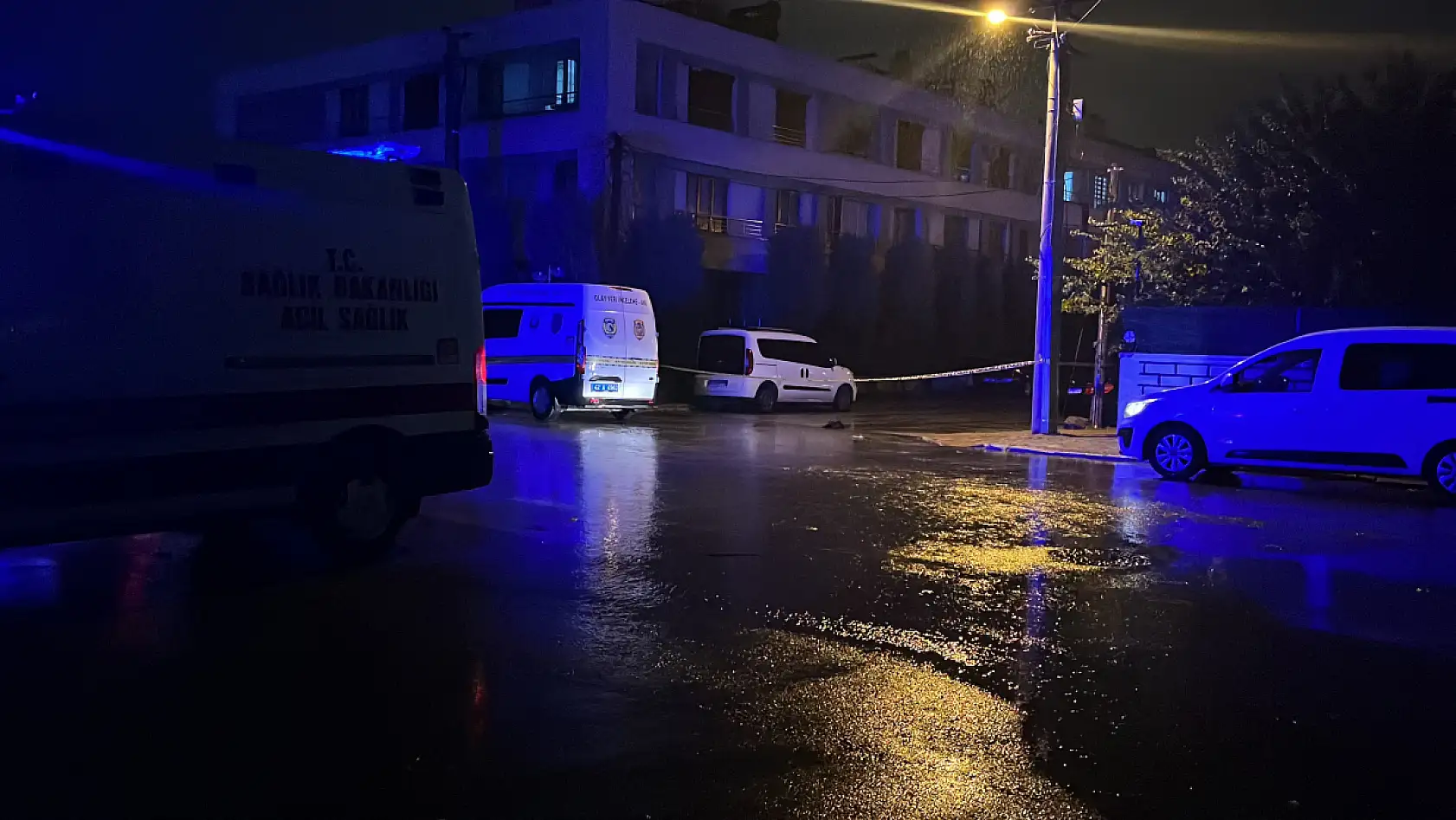 Konya'da komşu kavgası kanlı bitti! 15 yaşındaki çocuk silahla vuruldu