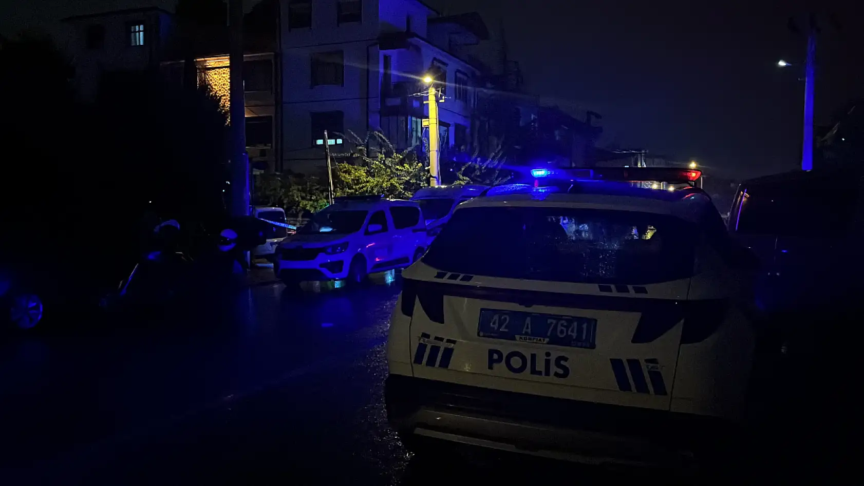 Konya'da komşu kavgası kanlı bitti! 15 yaşındaki çocuk silahla vuruldu