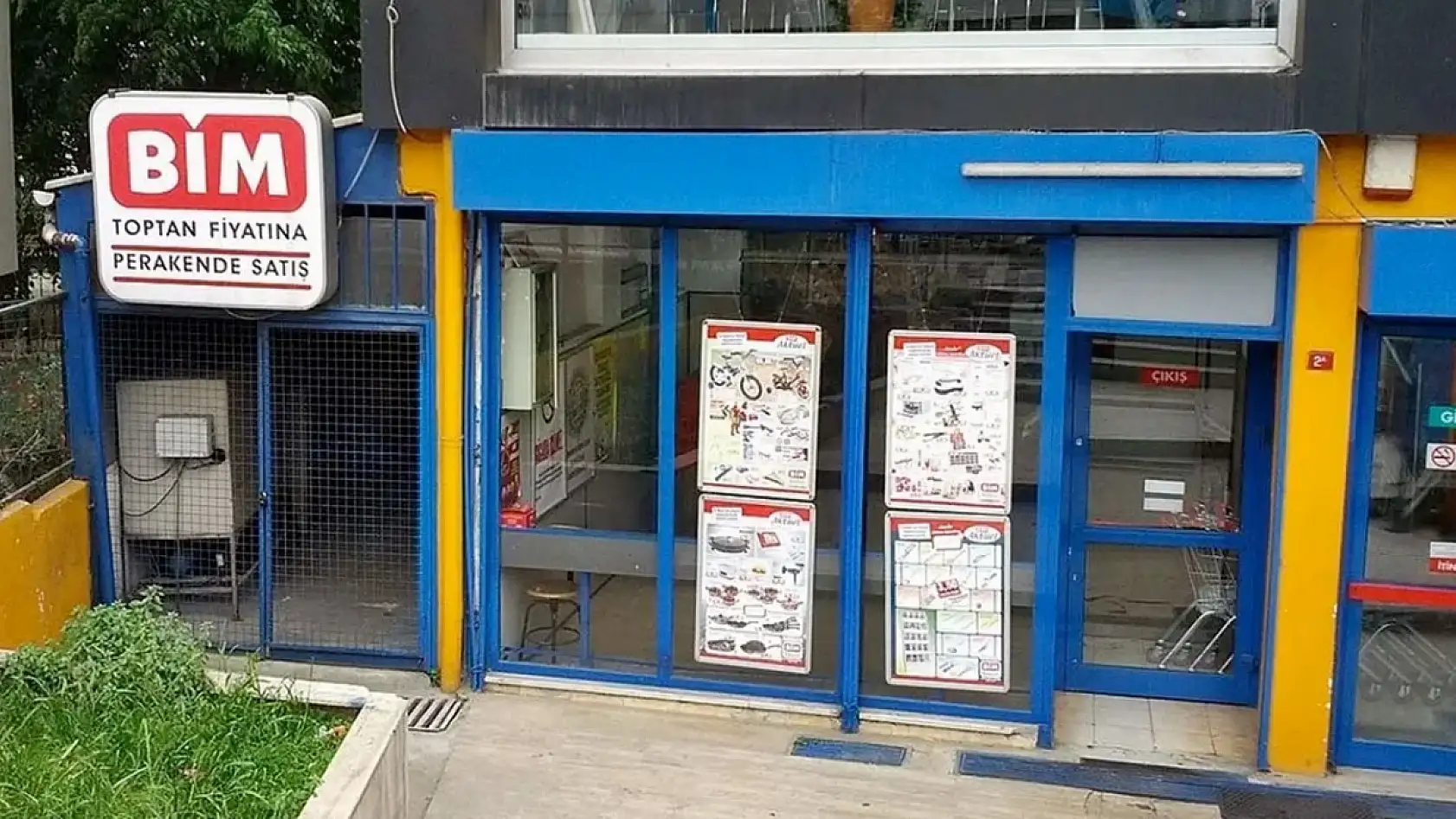 Marketler bayramda açık mı, kapalı mı? Arefe ve Bayramın 1. günü marketler açık olacak mı? A101, BİM, ŞOK, FİLE, MİGROS bayramda çalışıyor mu?