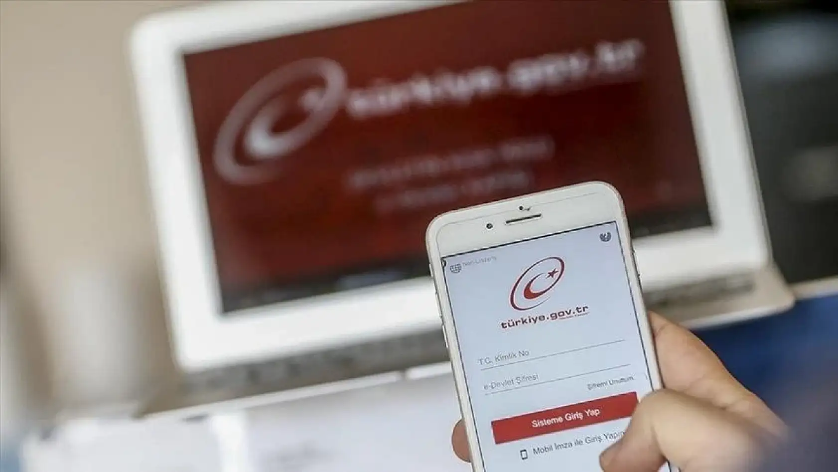 Kullanıcılara kritik uyarı: O telefonlar kapanıyor! Bu mesajı aldıysanız...