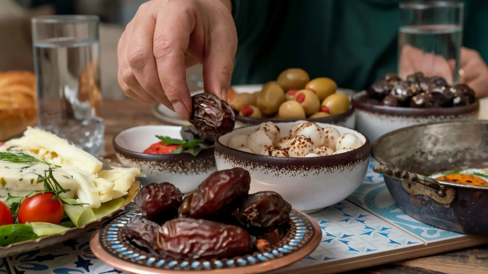 Oruç tutarken halsiz mi düşüyorsunuz? Meğer çözümü çok basitmiş!