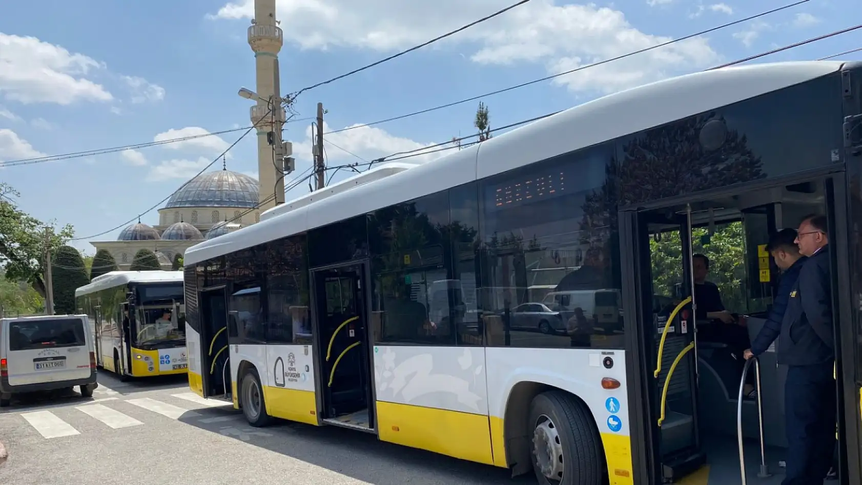 Konya'da 57 otobüs hattında değişiklik! Tramvay ve o otobüslerin seferleri duracak!