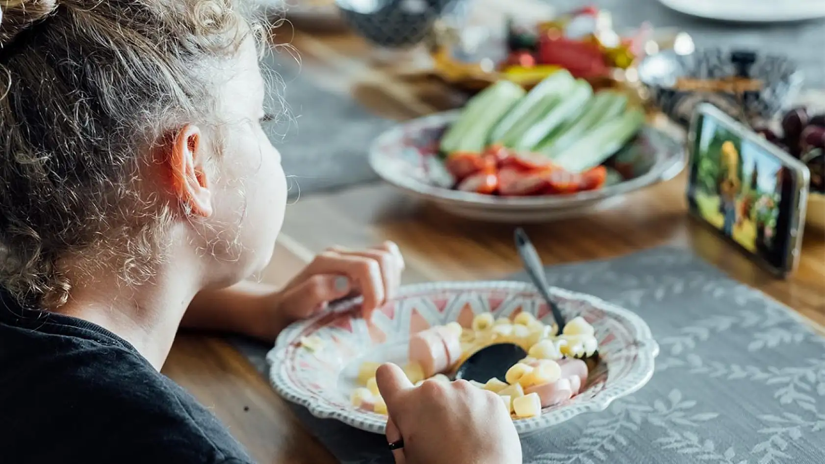 Uzmanı uyardı! Çocukların beslenmesinde yapılan bu hatalar göz ardı ediliyor