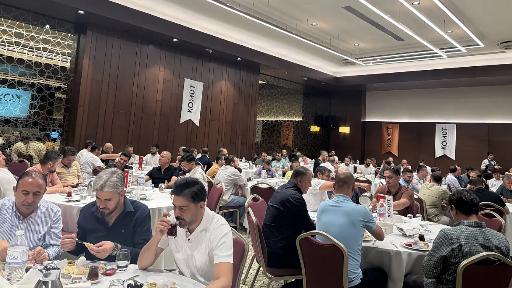 KOMÜT'te yatırım ve ekonomi gündemi değerlendirildi