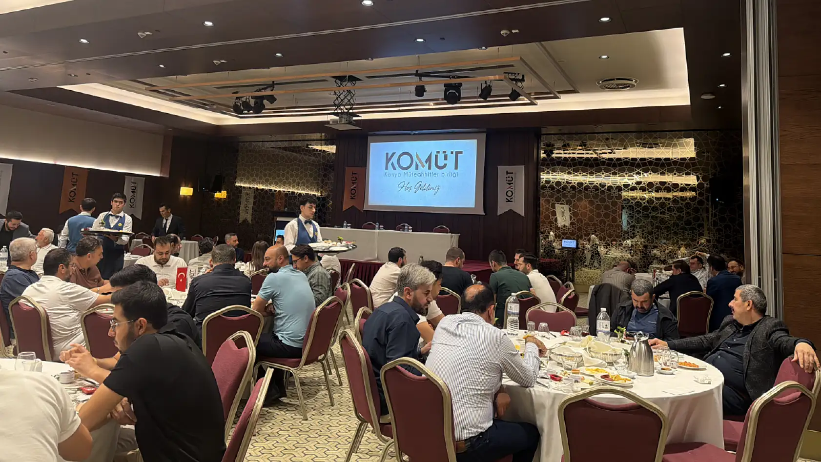 KOMÜT'te yatırım ve ekonomi gündemi değerlendirildi