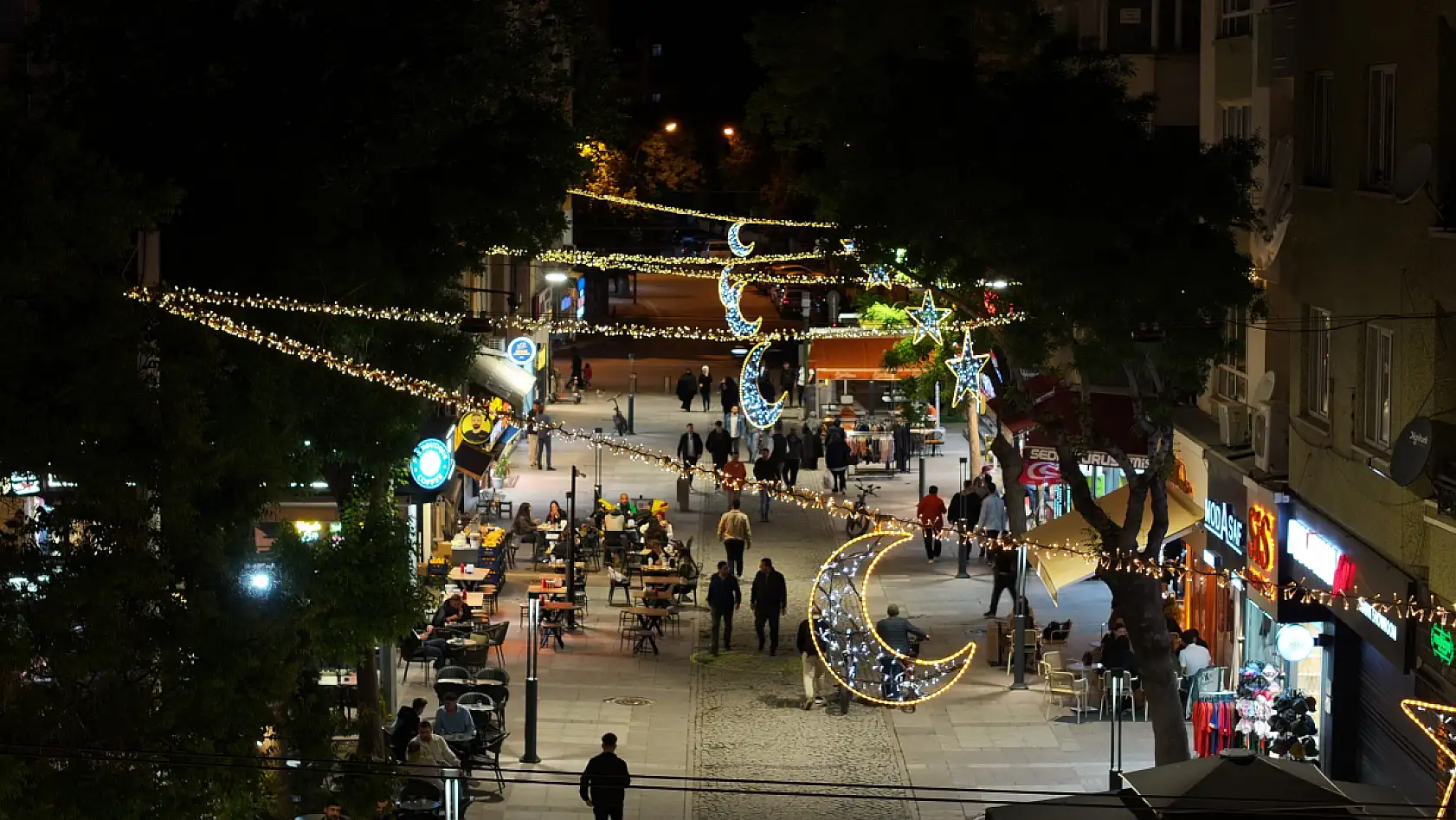 Konya bayramı coşkuyla karşılıyor! Her yer ışıl ışıl