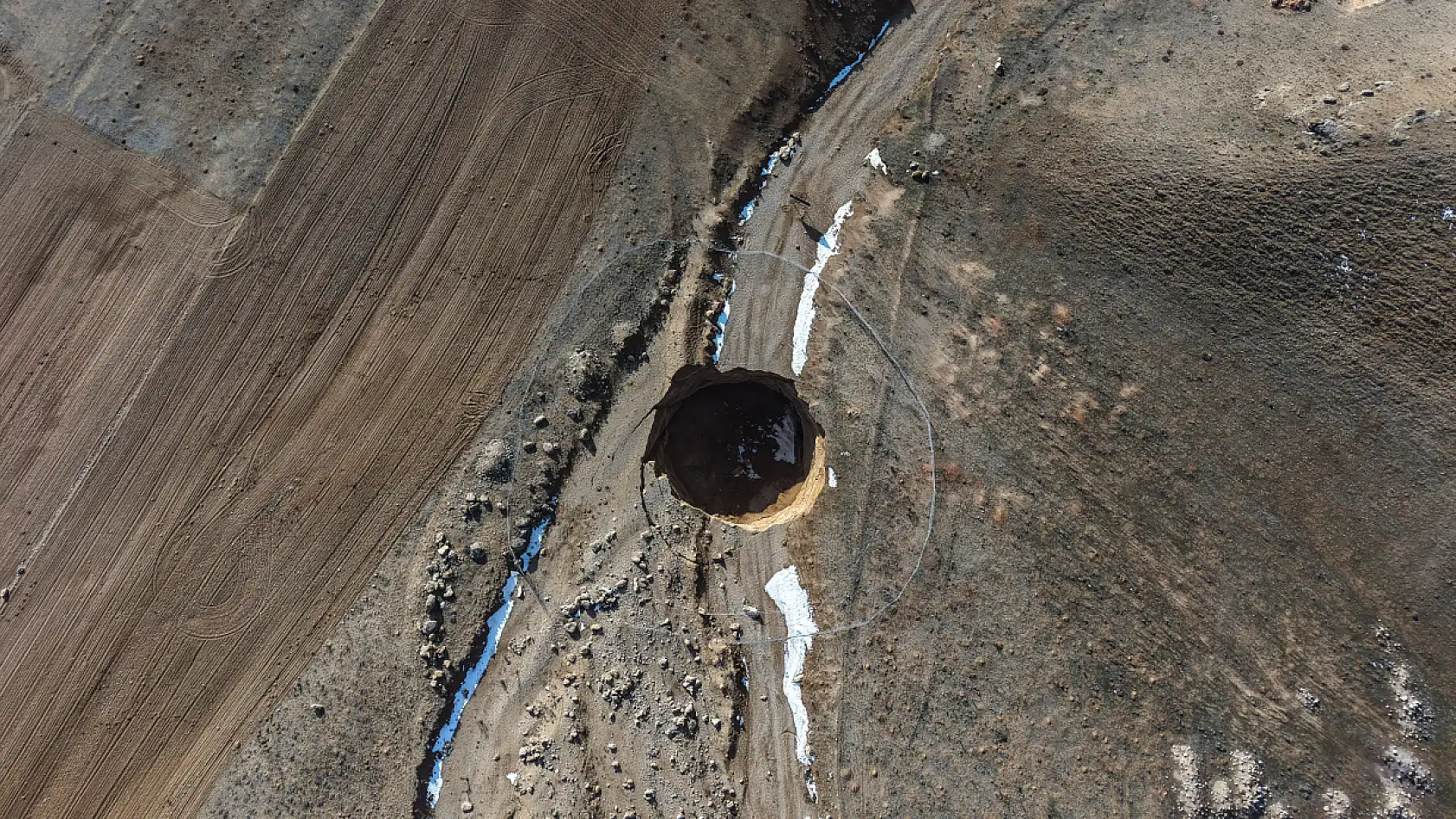 Yer yarılıyor, Konya çöküyor mu? Tam 10 ilçe listede… Sayı 700'ü aştı!