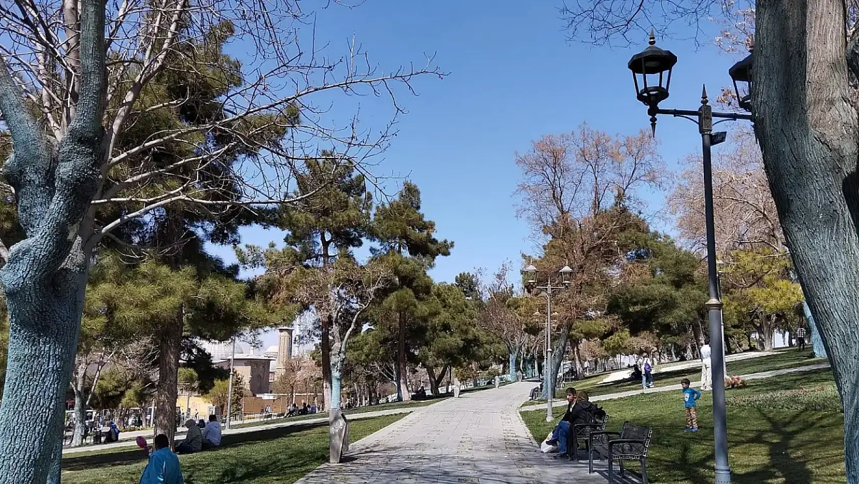 Gündüz bahar, gece ayaz! Konya'da yeni haftada hava nasıl olacak?