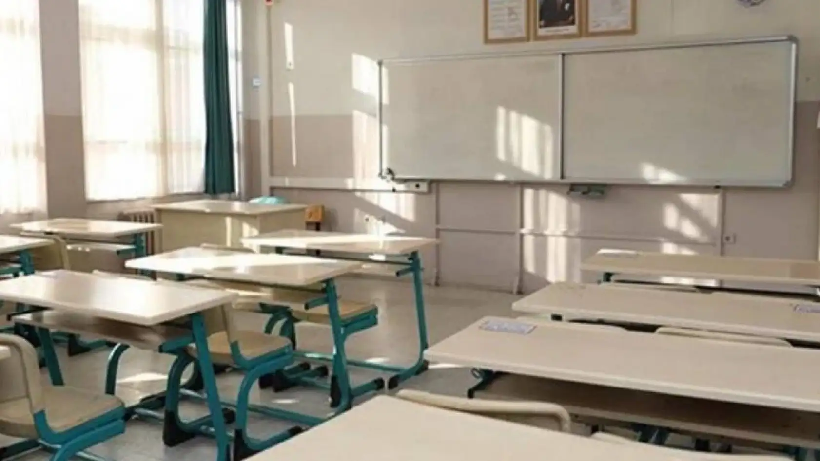 Bugün okullar tatil mi, 18 Mayıs Pazartesi yarım gün mü? 19 Mayıs Salı okul var mı?