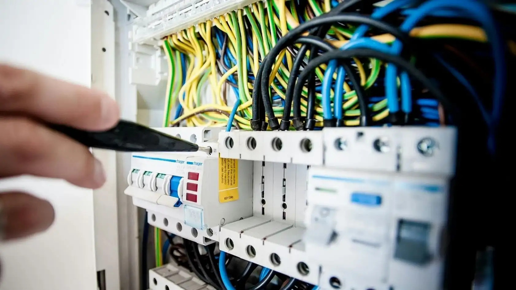 Konya'da birçok adreste elektrik kesintisi yaşanacak! İşte etkilenecek bölgeler... (16.03.2026)
