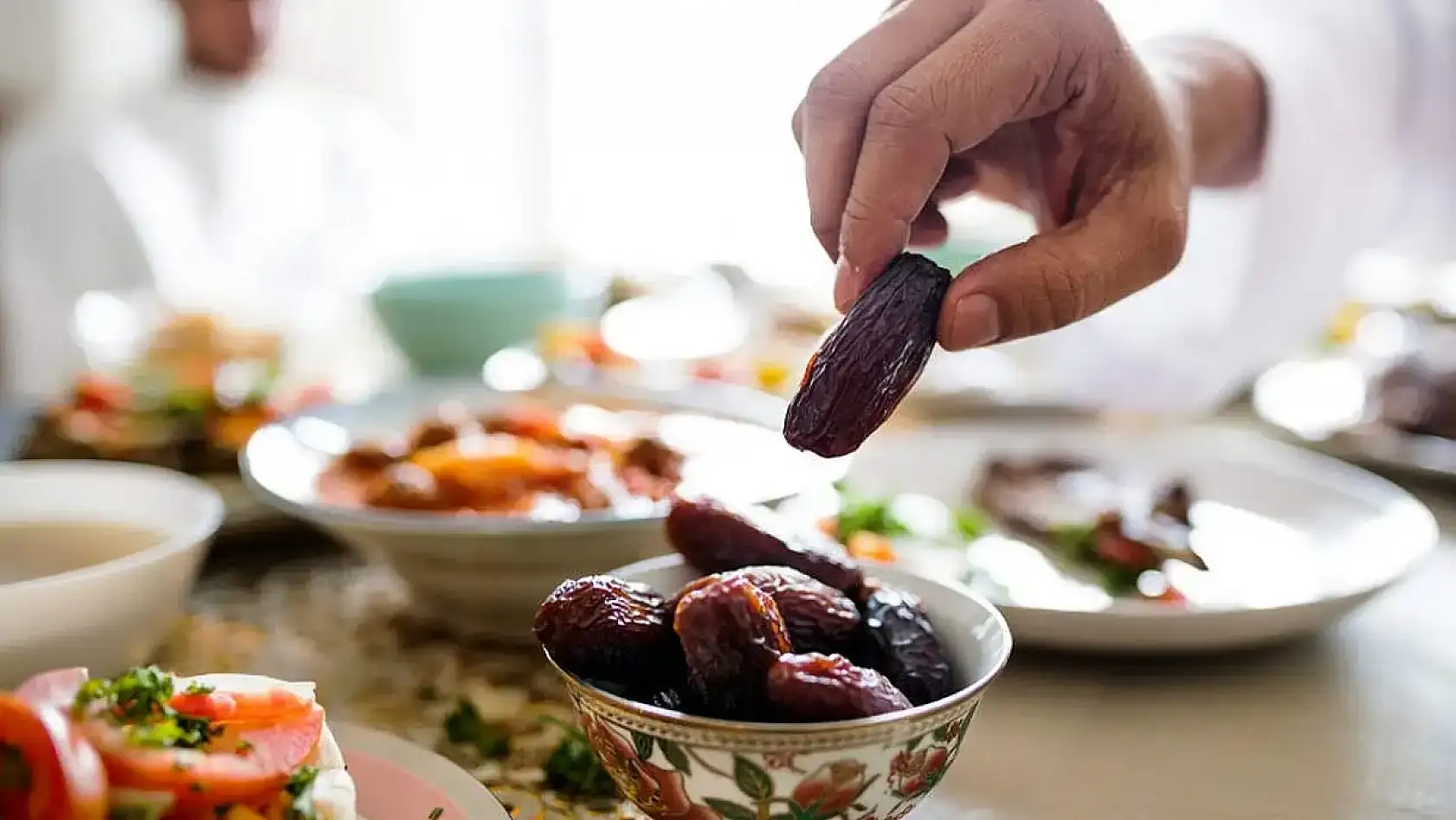 Konya'da ilk sahur ve iftar saat kaçta? Gönüller teravihle aydınlanacak...