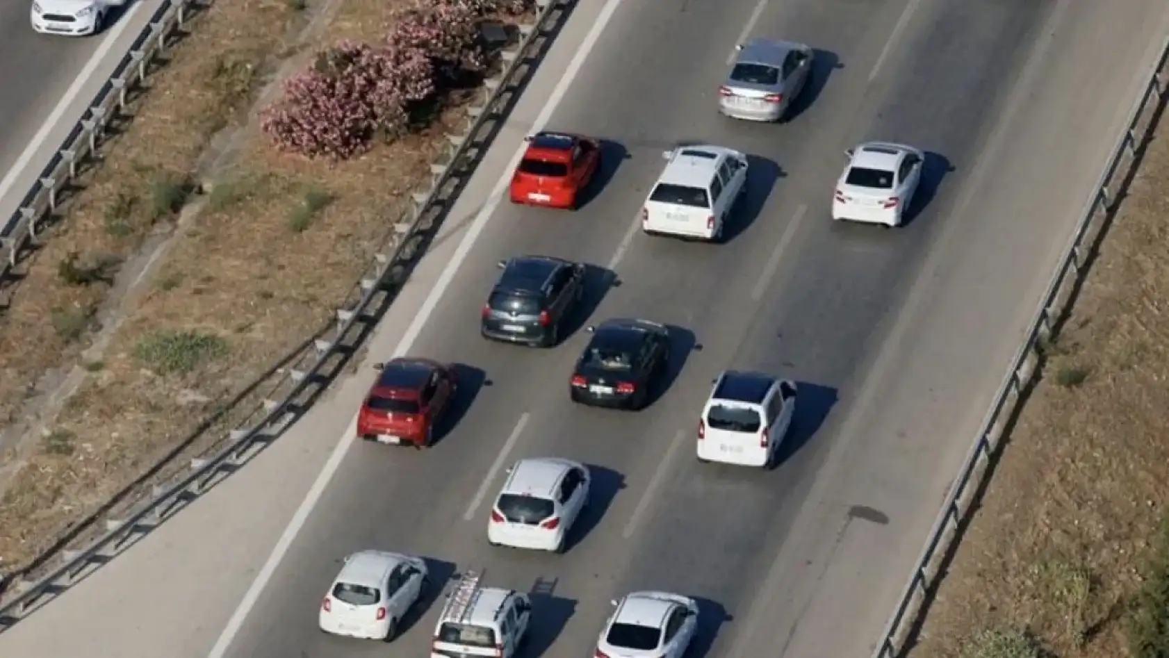 Trafik yasası yürürlükte: İşte yeni ceza listesi...