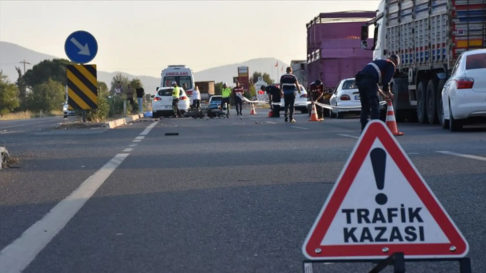 Konya'da korkunç bilanço! Aynı gün peş peşe kazalar: 1 ölü, 11 yaralı