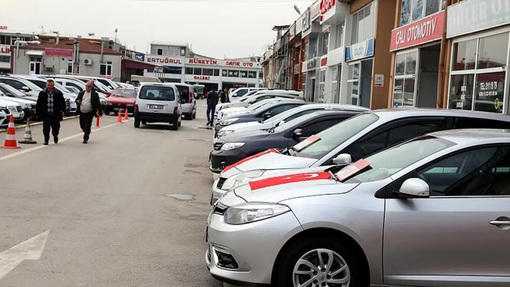 İkinci el araç satışında kurallar değişti! Artık o şart aranmayacak!
