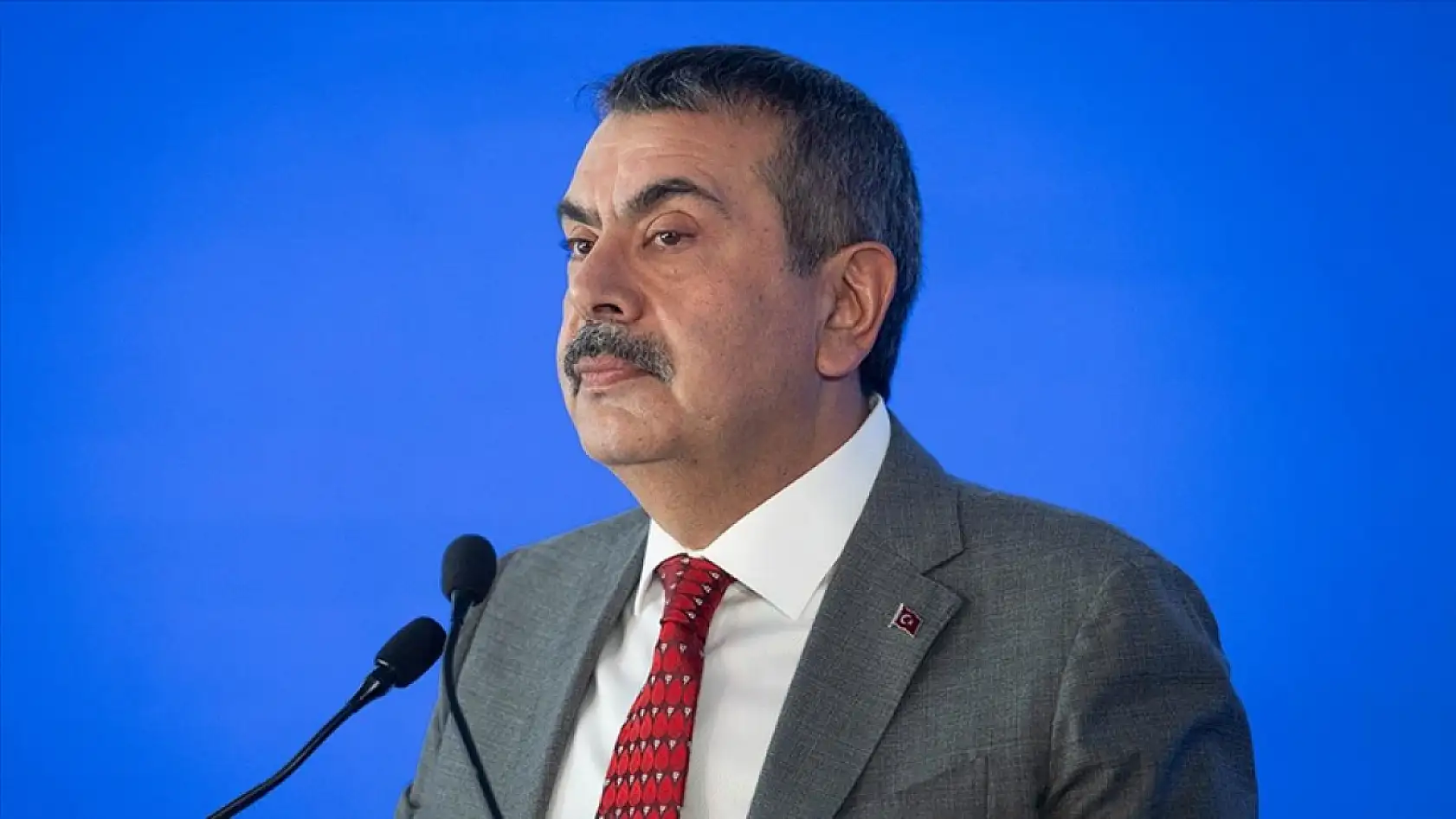 Lise eğitimi kısalıyor: Üniversite yaşı 15'e düşecek! İşte kararın detayları...